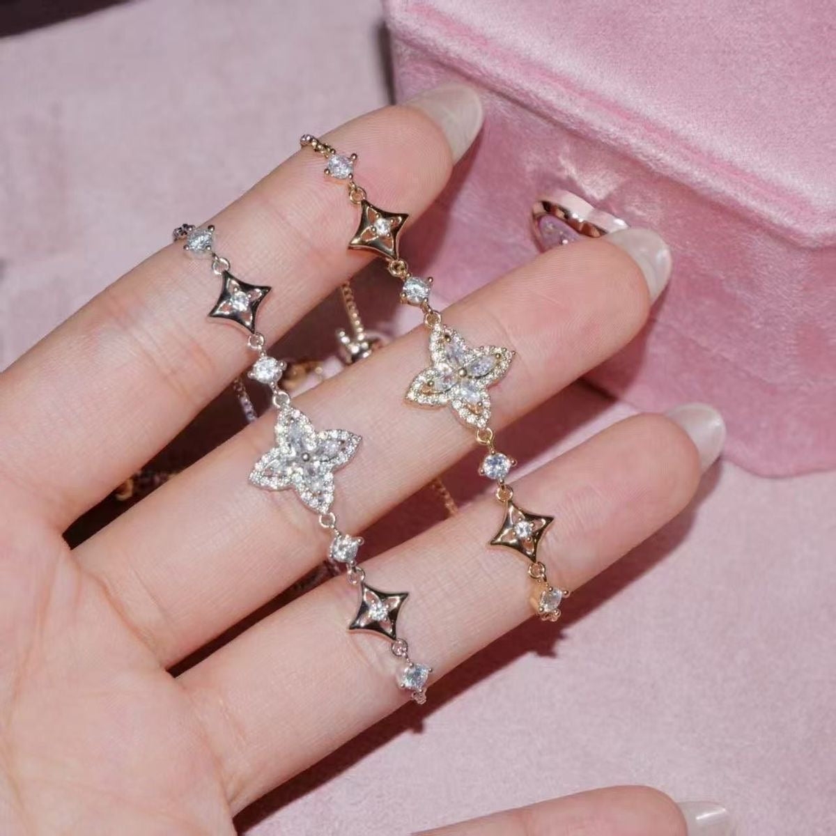 Four Point Star Bracelet by Sylrena — product photo