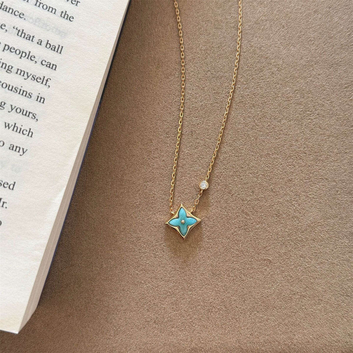 Four Leaf Clover Pendant Necklace by Sylrena — product photo