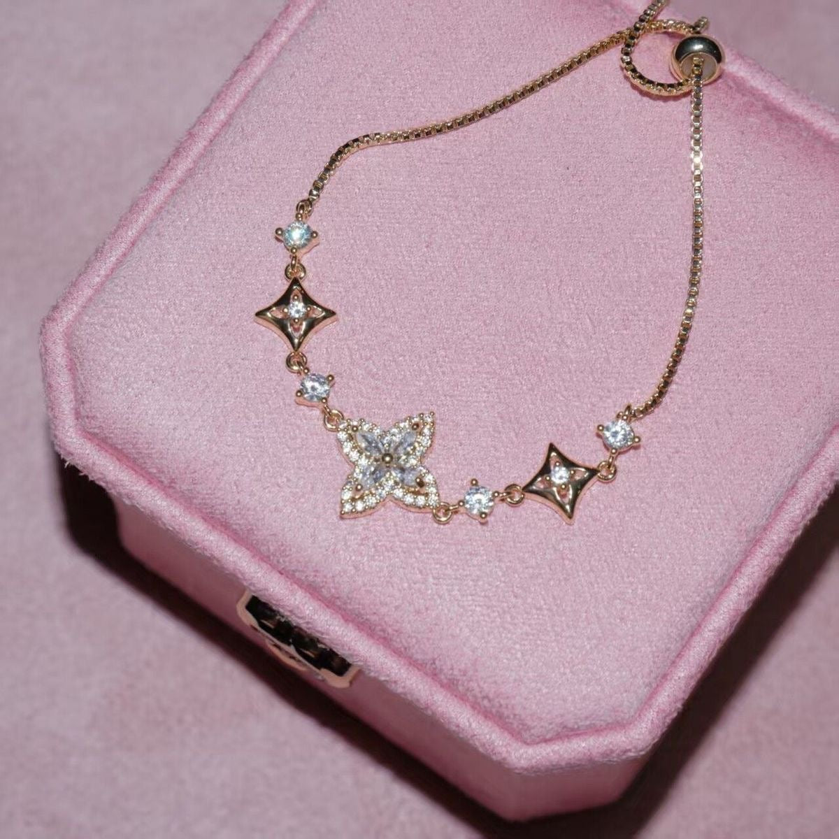Four Point Star Bracelet by Sylrena — product photo